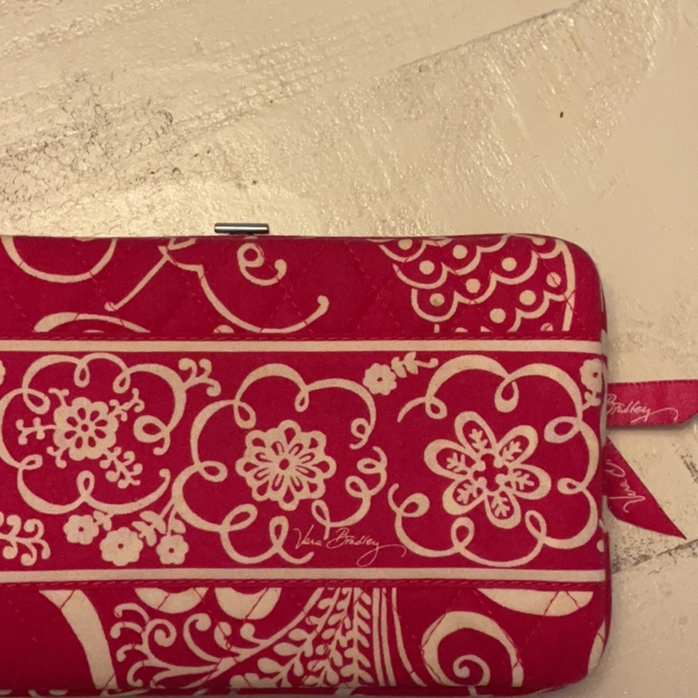 Vera Bradley Pink and White Floral Hard case Wallet